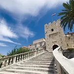 Prigradica V * Blato (Korcula)
