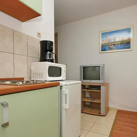 Nice Apartment In Blato With House Sea View Apartment Prigradica