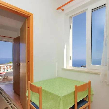 Nice Apartment In Blato With House Sea View * Prigradica