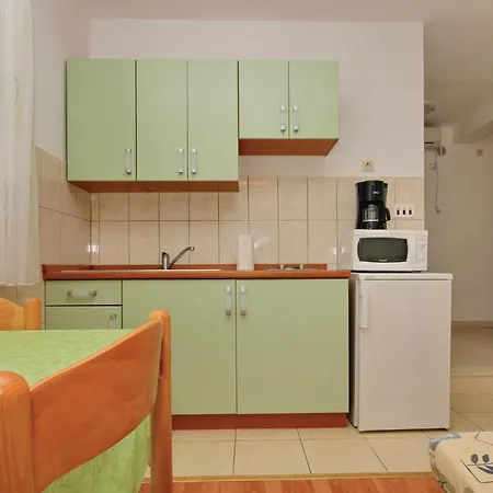 Nice Apartment In Blato With House Sea View Prigradica