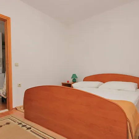 Nice Apartment In Blato With House Sea View Prigradica