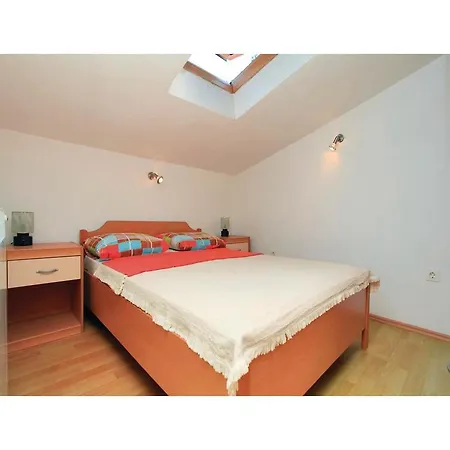 Apartment Nice Apartment In Blato With House Sea View Prigradica